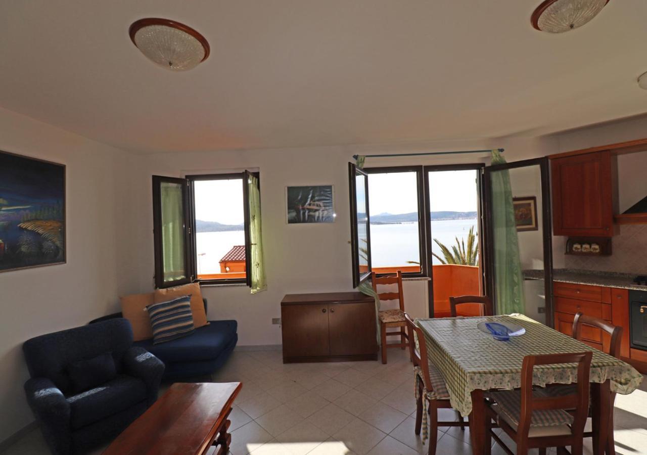 Supramare Apartment Ла Мадалена Екстериор снимка